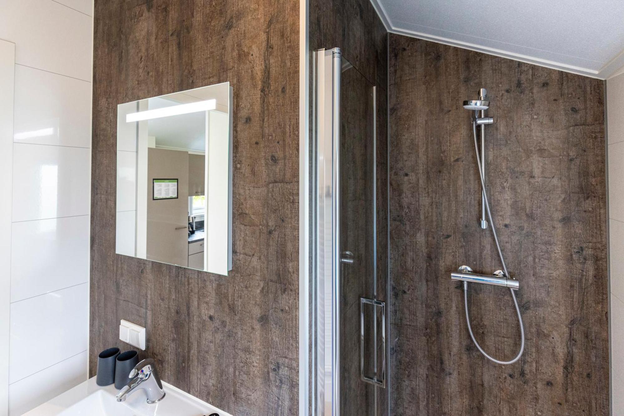 Recreatiepark De Bosrand Villa Oudemirdum Екстериор снимка